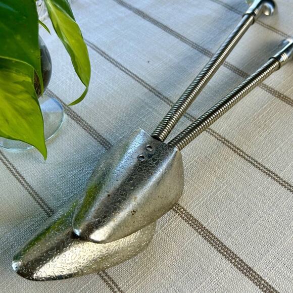 Vintage Aluminum and Steel Spring Shoe Stretchers, Shoe Shape Keepers - Picture 3 of 8